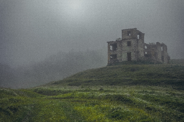 Фото пейзаж гора облако туман