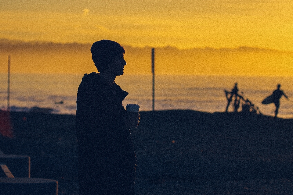 Beach sea horizon silhouette