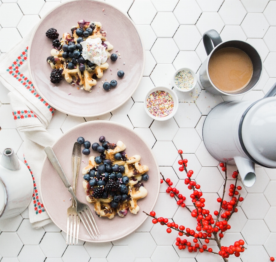 Fruit berry dish meal