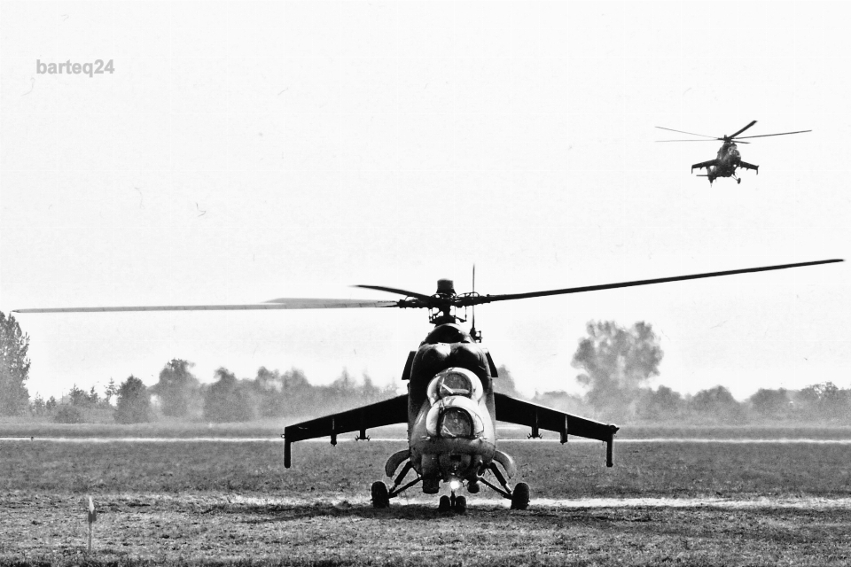 Pesawat terbang kendaraan penerbangan helikopter