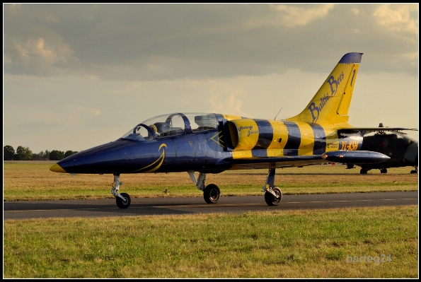 Photo Avion véhicule compagnie aérienne aviation