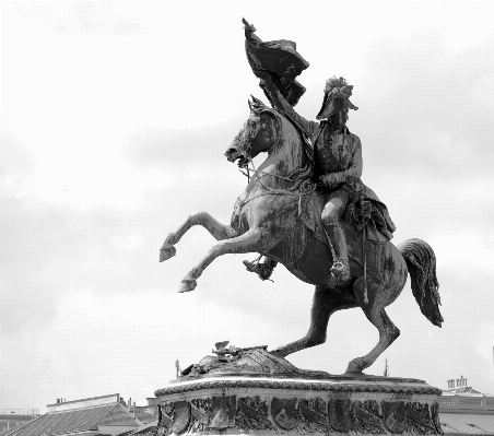 Foto Hitam dan putih
 kota monumen lanskap