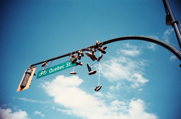 Photo Lumière poste
 ciel rue