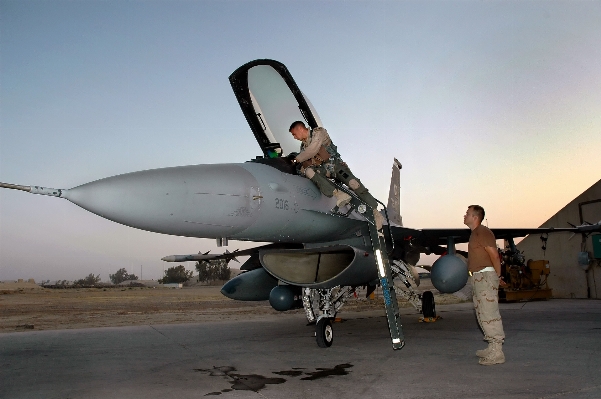 Photo Aile avion armée de l'air
 véhicule