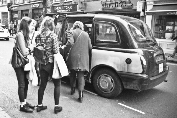 Foto Bianco e nero
 strada auto urbano