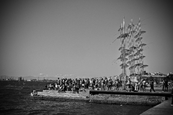 Foto Mare orizzonte dock bianco e nero
