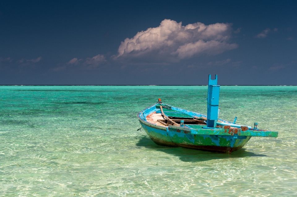 Pantai laut pesisir kapal