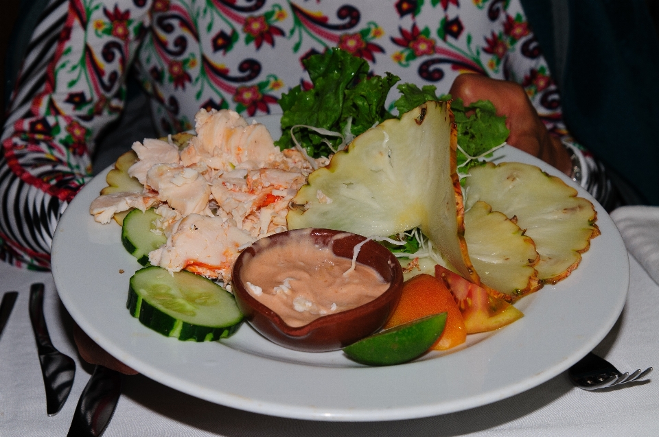 Restoran piring makanan salad