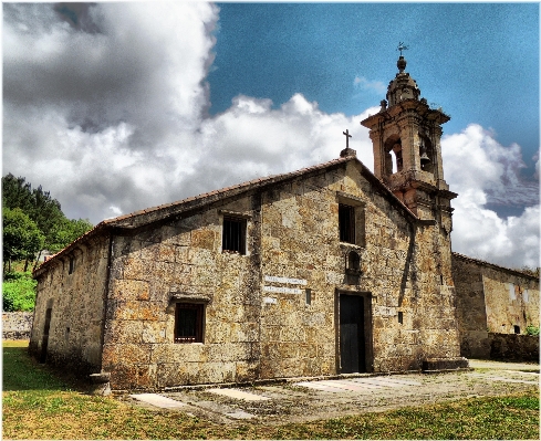 Foto Casa edificio aldea iglesia