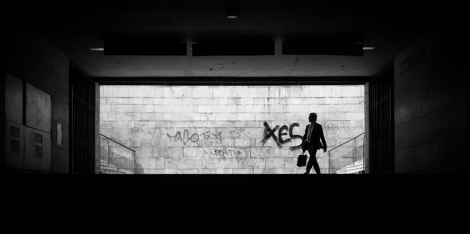 Luz preto e branco
 branco rua