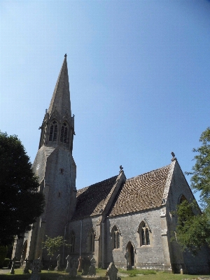 Foto Bangunan gereja kapel tempat beribadah
