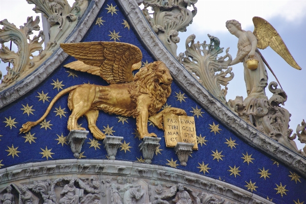 Monument statue italy venice Photo