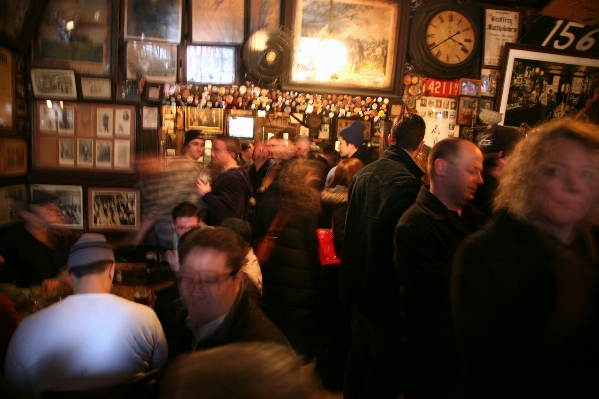 Manhattan crowd bar nyc Photo