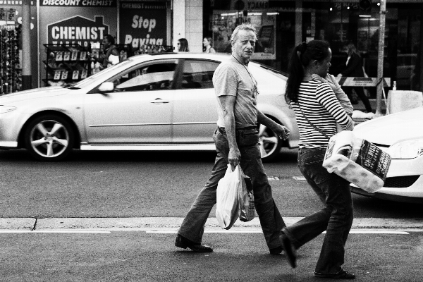 Foto Bianco e nero
 strada auto ruota