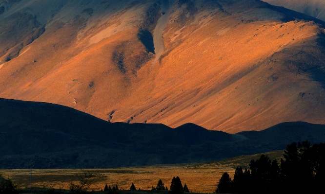 Foto Paisagem região selvagem
 montanha nuvem