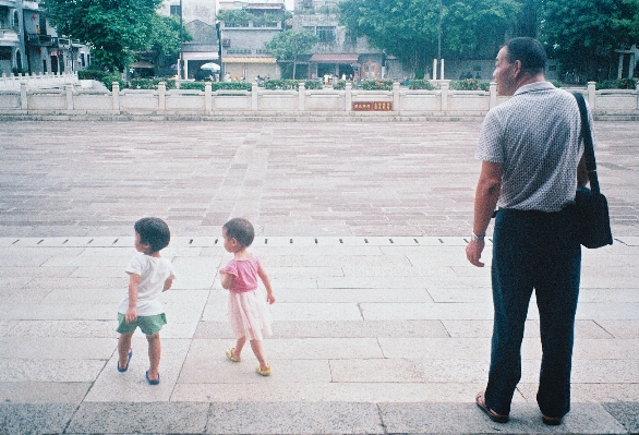 男 人々 街 子供 写真