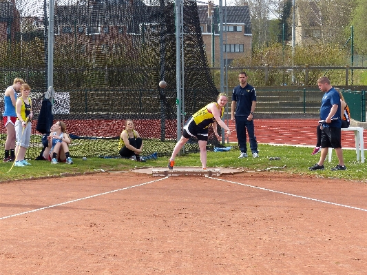 Girl track sport boy Photo