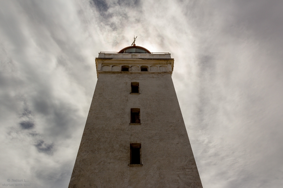 Mare creativo nube faro