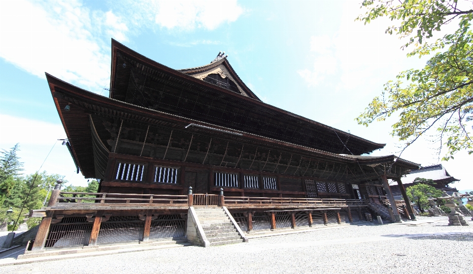 建築 建物 高い 礼拝の場
