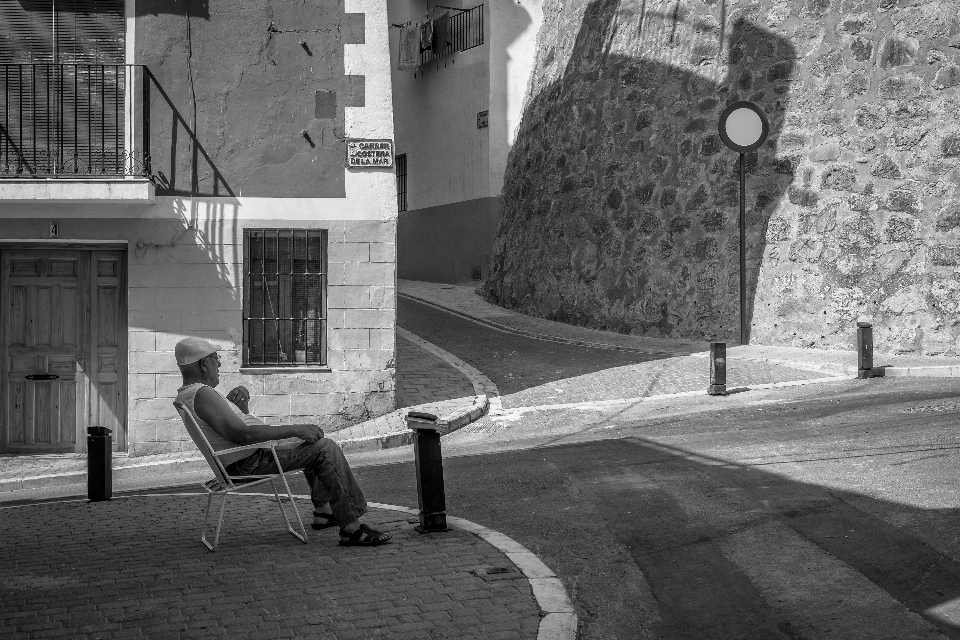 Noir et blanc
 route blanc rue