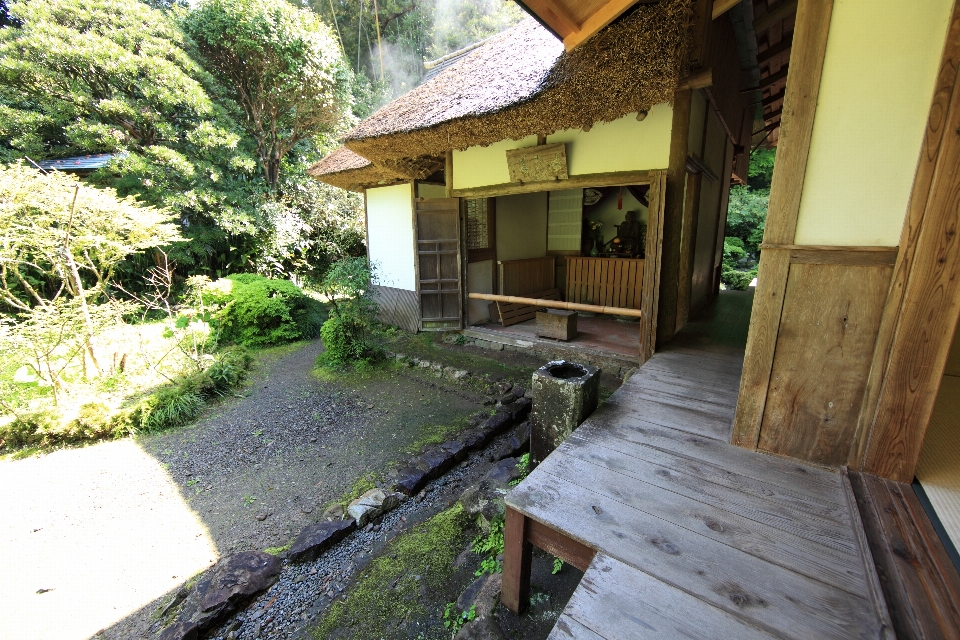 Villa rumah bangunan tinggi