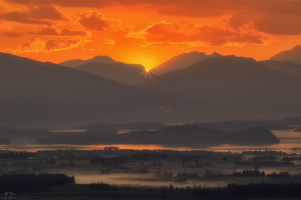 Horizon mountain cloud sun Photo