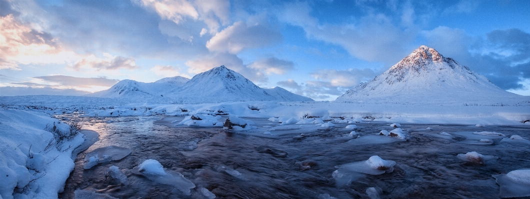 Mountain snow winter dawn Photo