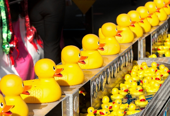 Foto Baris permainan makanan kuning