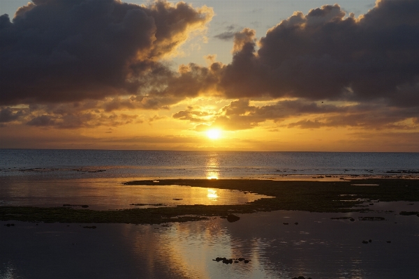 Foto Pantai lanskap laut pesisir