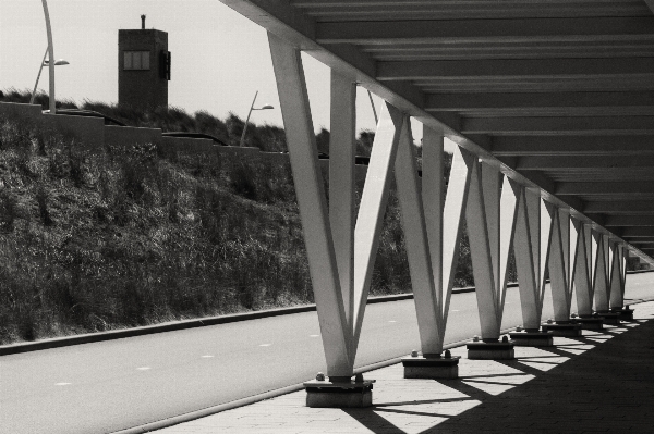 Photo Extérieur noir et blanc
 architecture route