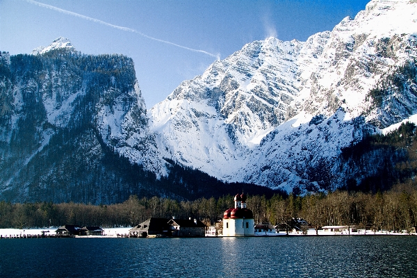 Mountain snow winter lake Photo