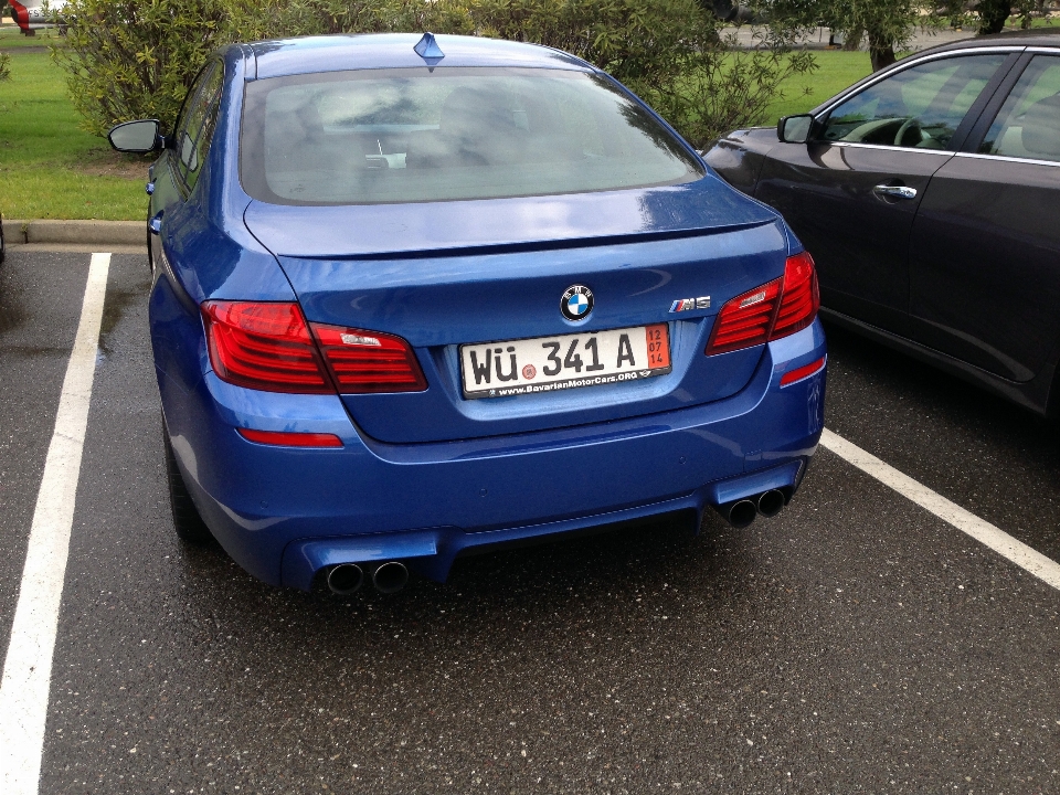 Auto ruota veicolo sportiva
