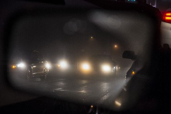 Foto Luz tráfego carro noite