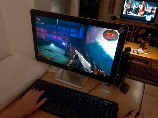 Foto Laptop teknologi permainan steam