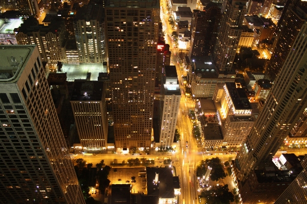 Foto Horizonte tráfego noite cidade