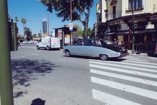 行人 路 街道 车 照片