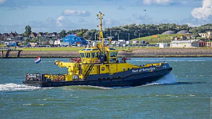 Sea boat ship vehicle Photo