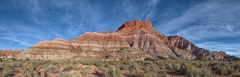 Lanskap rock gurun
 gunung