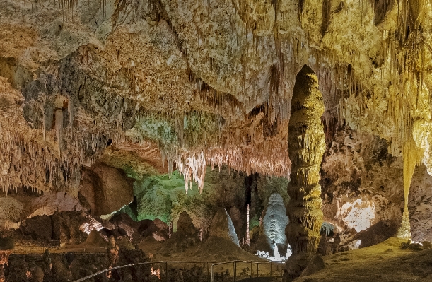 形成 洞窟 地質学 洞窟探検
 写真