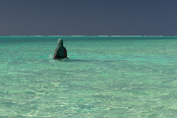 Zdjęcie Plaża morze ocean kobieta