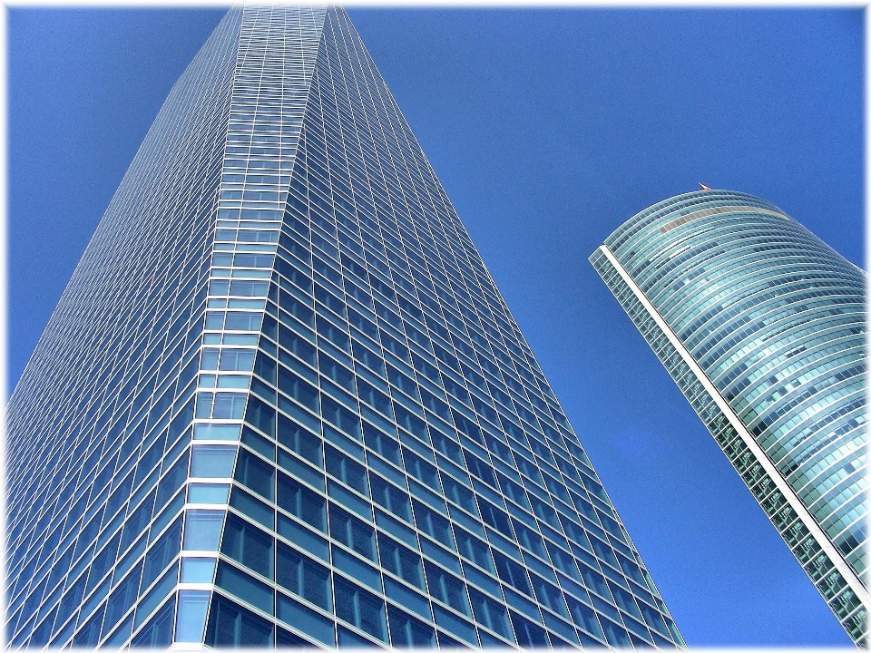 Bâtiment ville gratte-ciel urbain