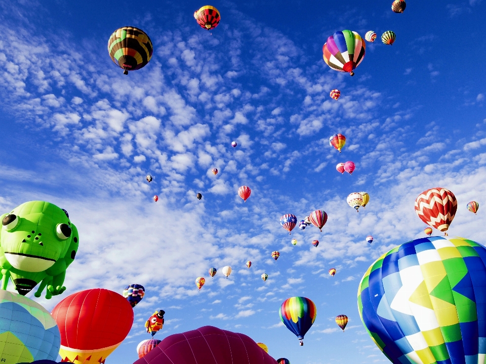 Ballon montgolfière avion véhicule