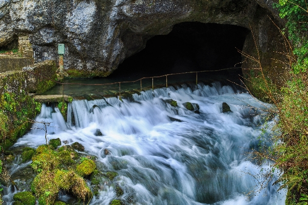 Foto Air terjun sungai stream