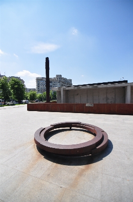 Foto Arsitektur struktur monumen peringatan