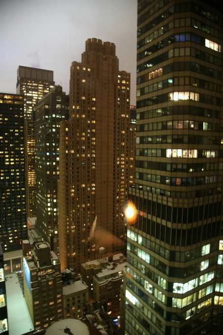 Horizonte noche ciudad rascacielos