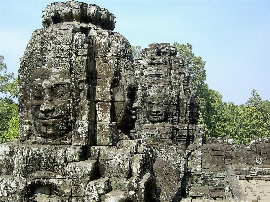 Rock building monument statue Photo