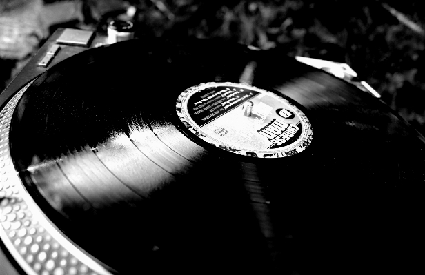 Photo Créatif vinyle plaque tournante noir et blanc
