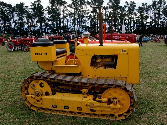 Tractor asphalt farming vehicle Photo