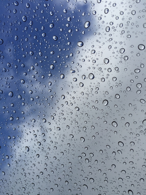 落とす 空 雨 窓