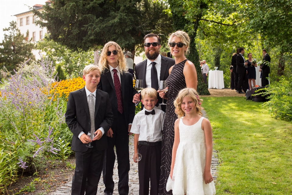 Gente boda familia ceremonia